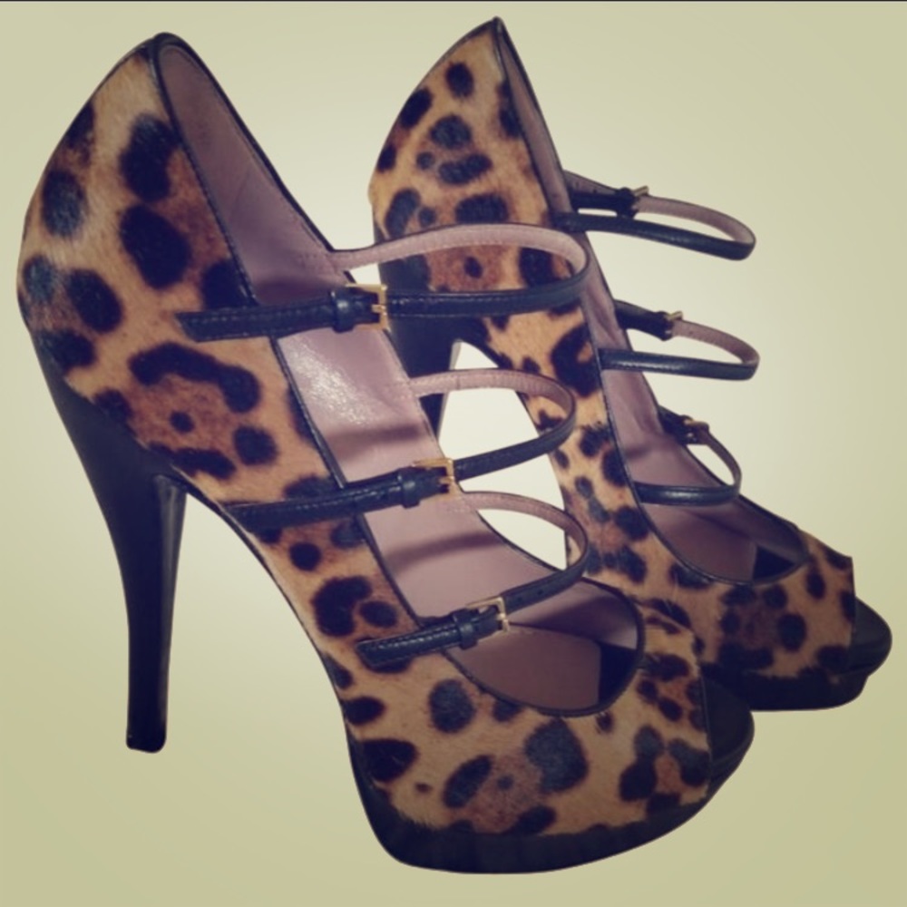 Gucci Leopard Print platform pumps